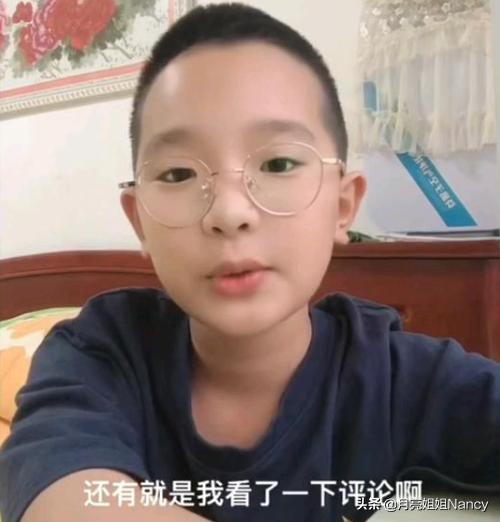 钟美美哭诉父亲家暴