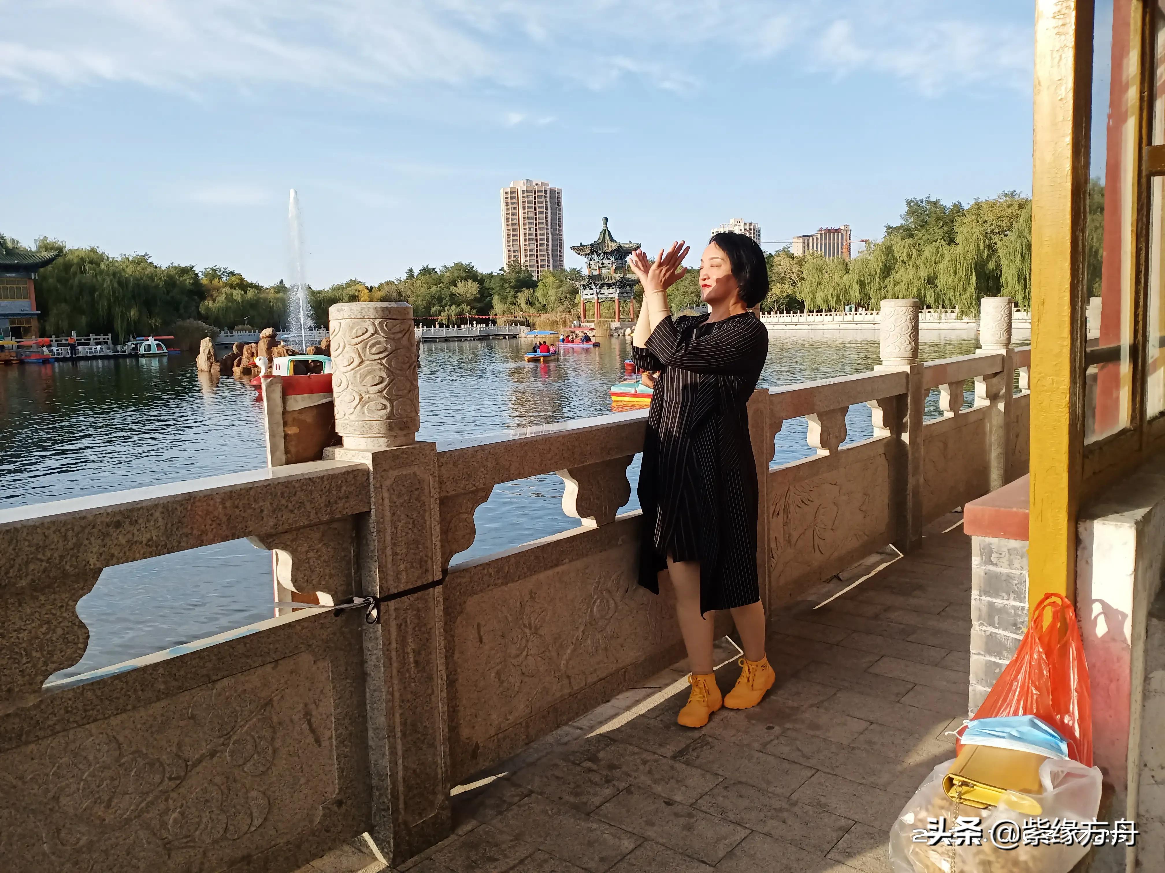 真的很在乎真的很在乎杨坤歌词 真的很在乎真的很在乎杨坤歌词