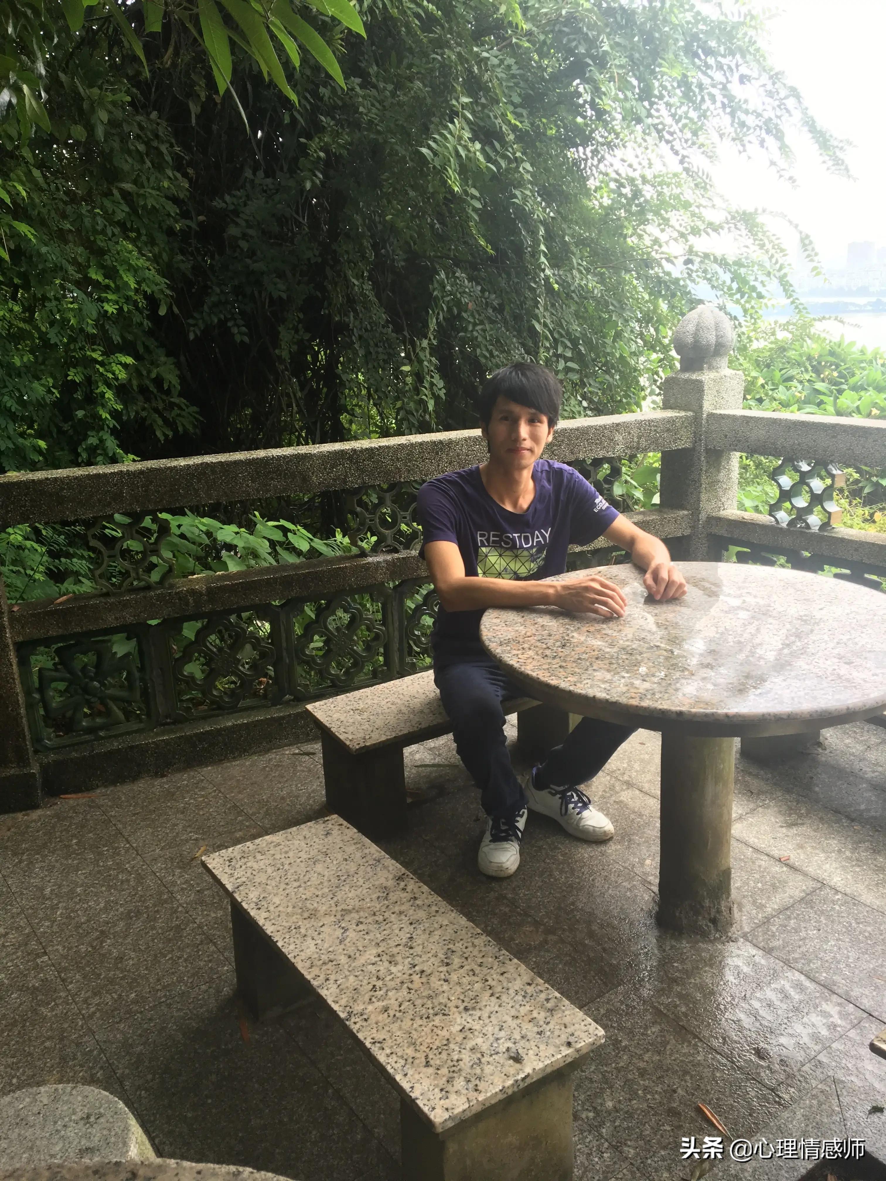 化妆技巧自拍教程
