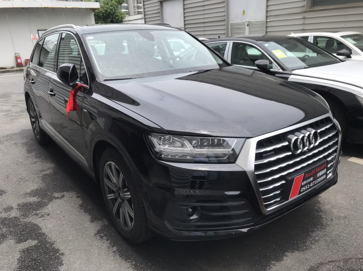 宝马x5奥迪q7