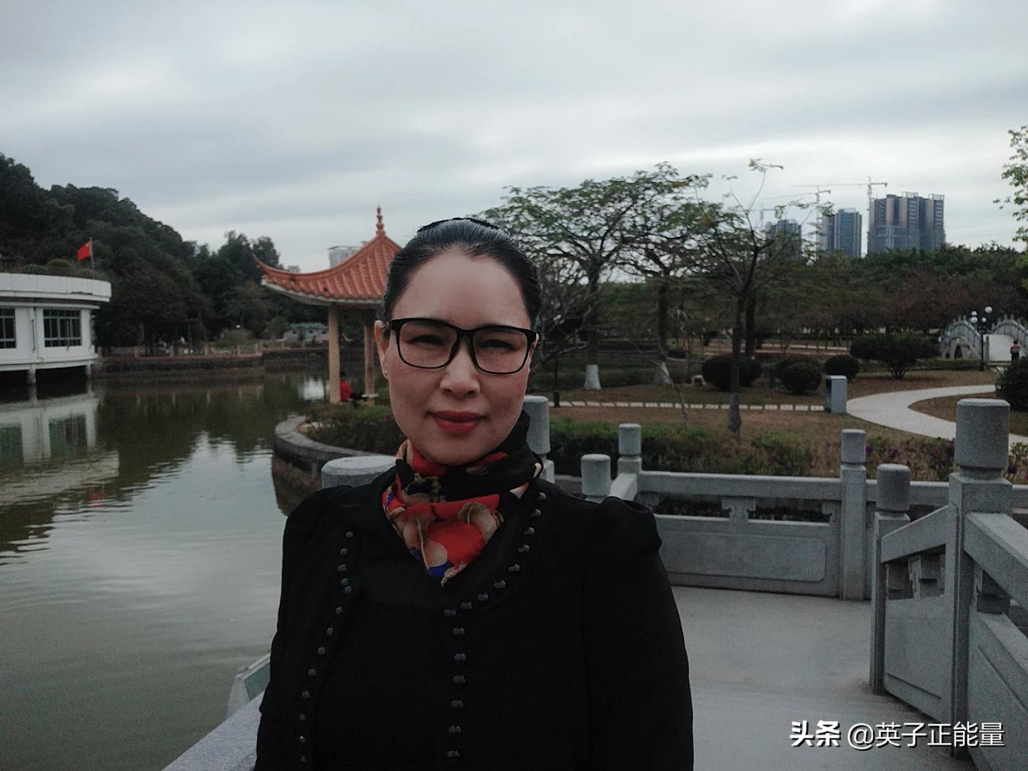 请问，负债50万，又在家服侍老人家，如何还债？：带46名老人去旅游