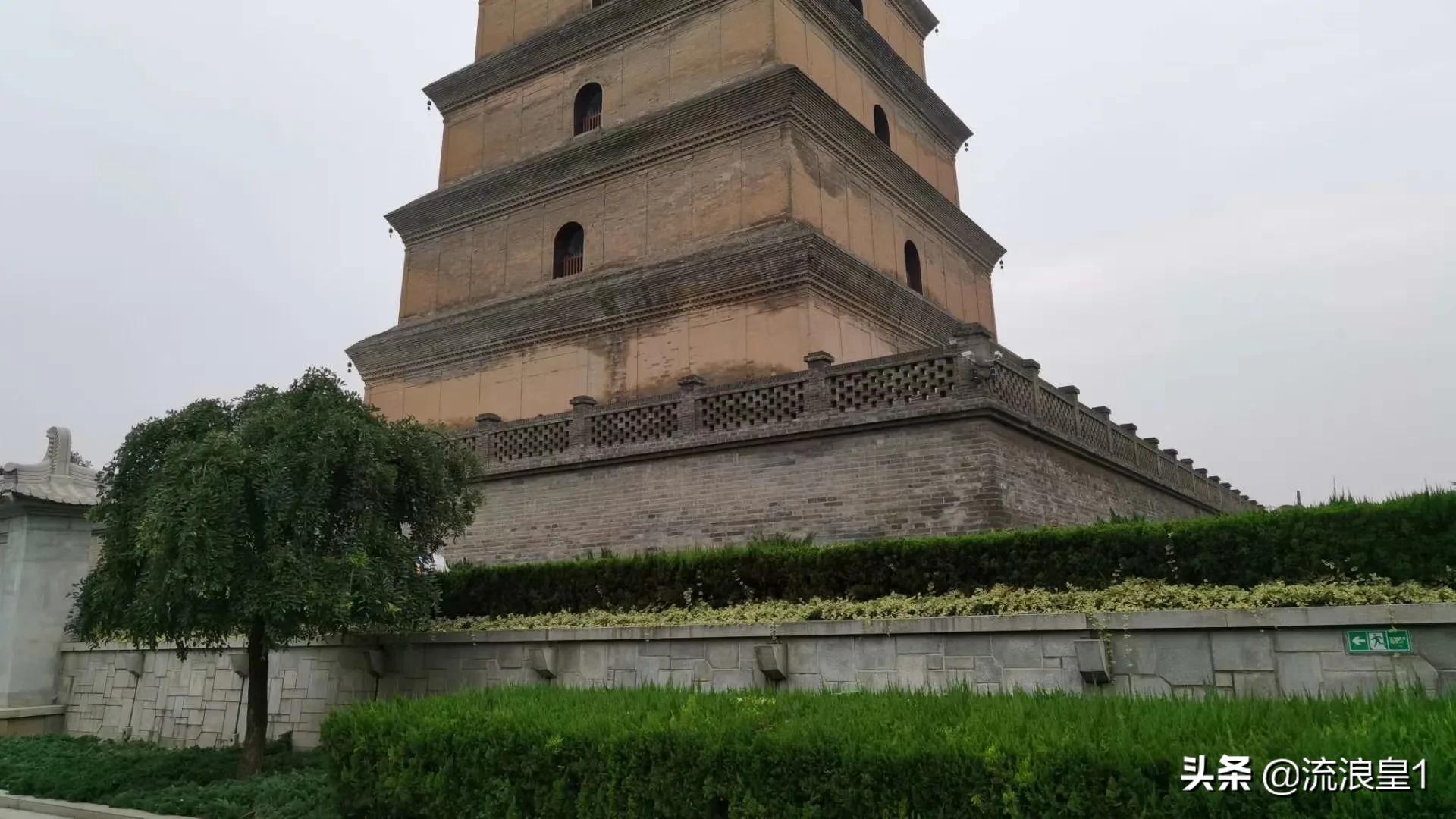 重庆和西北哪个繁华一些