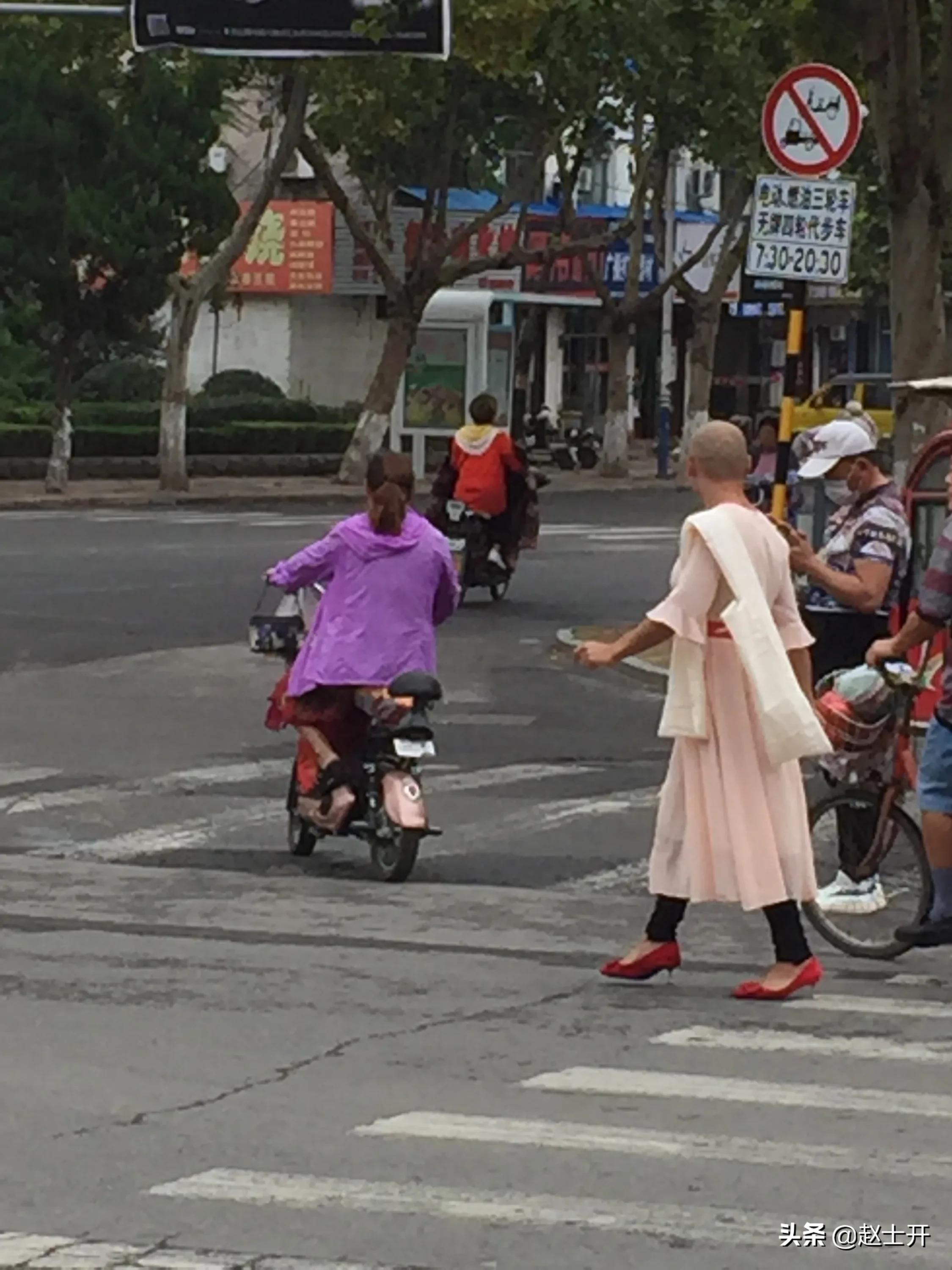 照明灯具积尘标准?:积尘 照明灯具积尘标准?:积尘