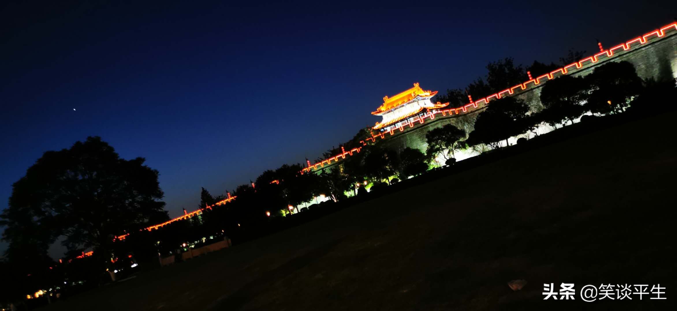 西安城墙从哪里登上去,从哪里下去最好玩? 西安城墙从哪里登上去,从哪里下去最好玩?