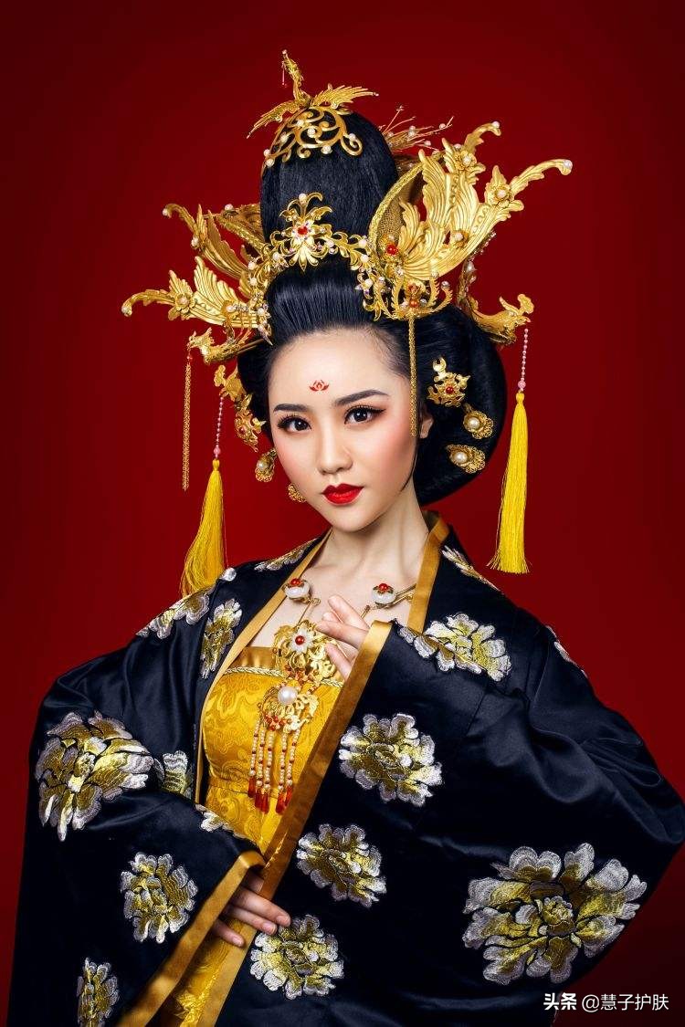 影视化妆技巧详解
