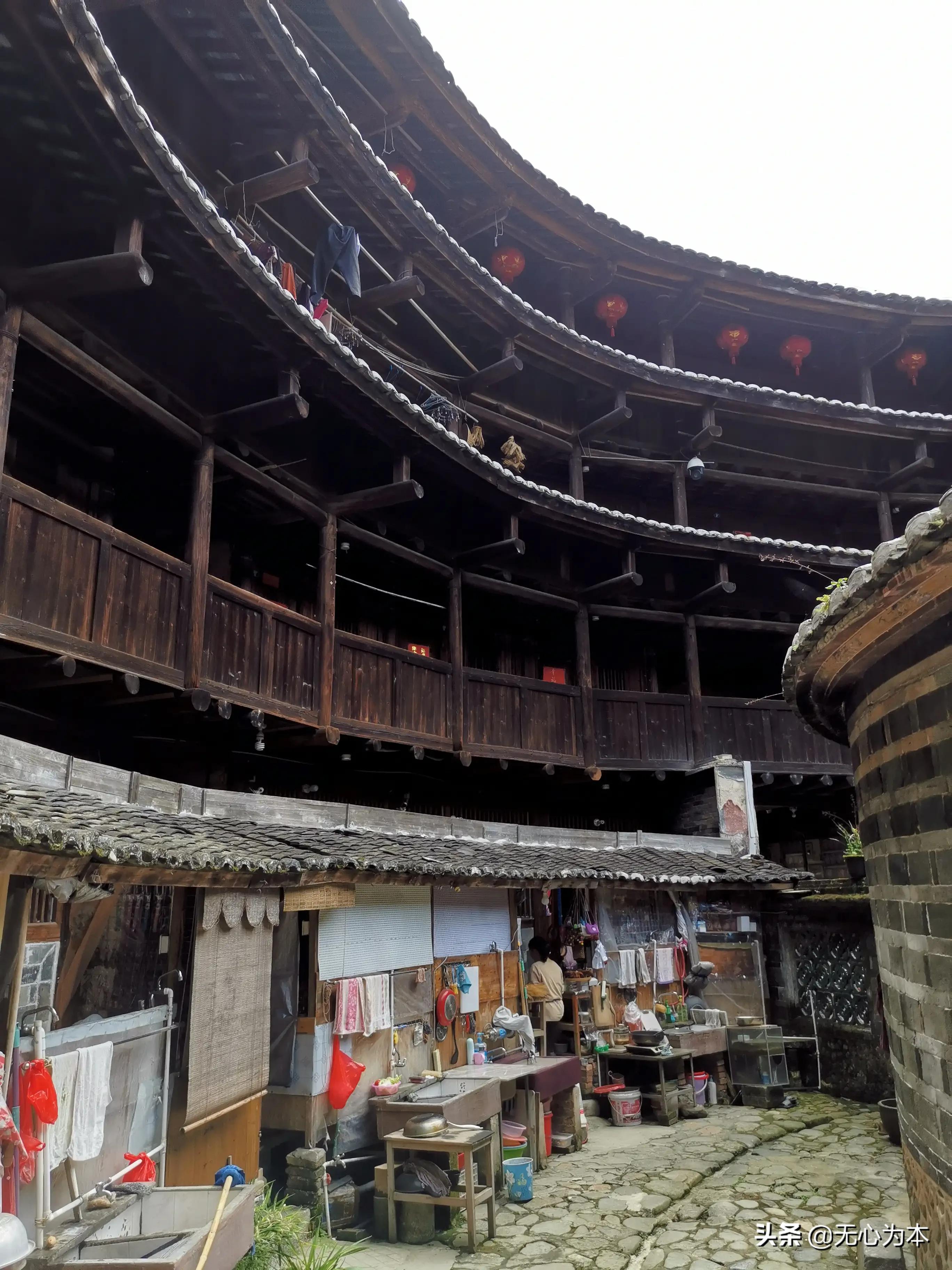 厦门市区离哪个土楼最近