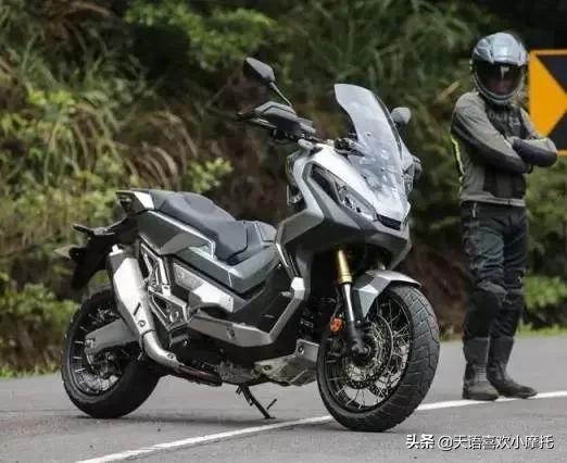 本田 x-adv