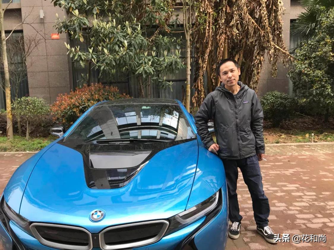 开宝马图片