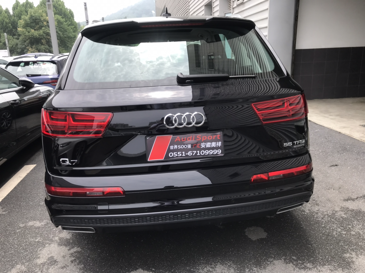 宝马x5奥迪q7