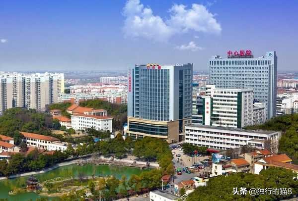 为什么孝感城区靠近武汉是中风险，而下面的部分县市还是高风险？
