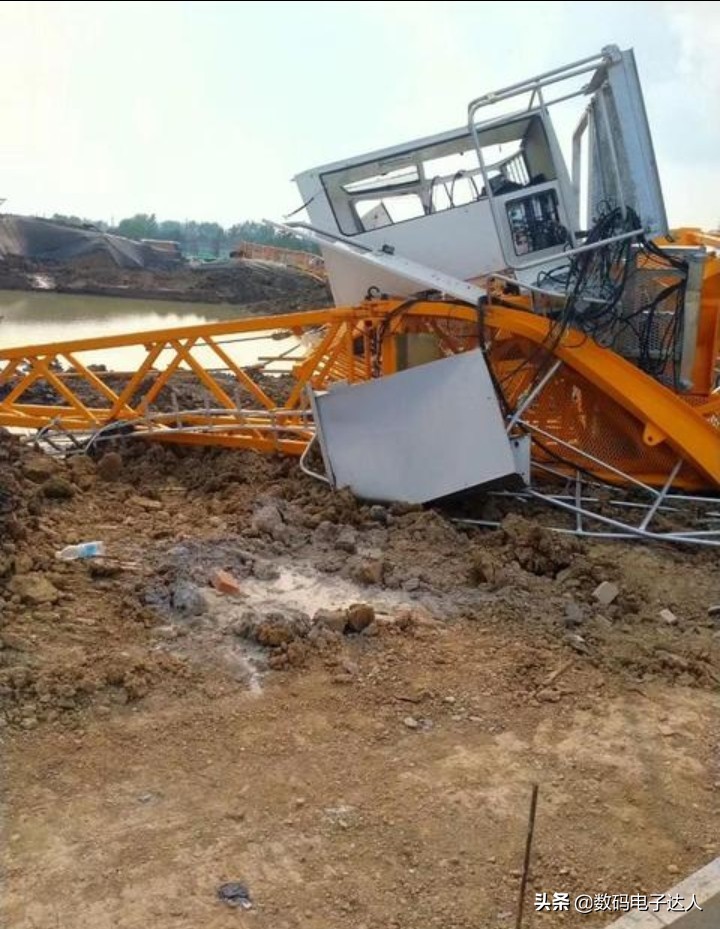 淮南市发生较大事故，塔吊倒塌，致5人不幸遇难，怎么回事？：工地塔吊坍塌致5死