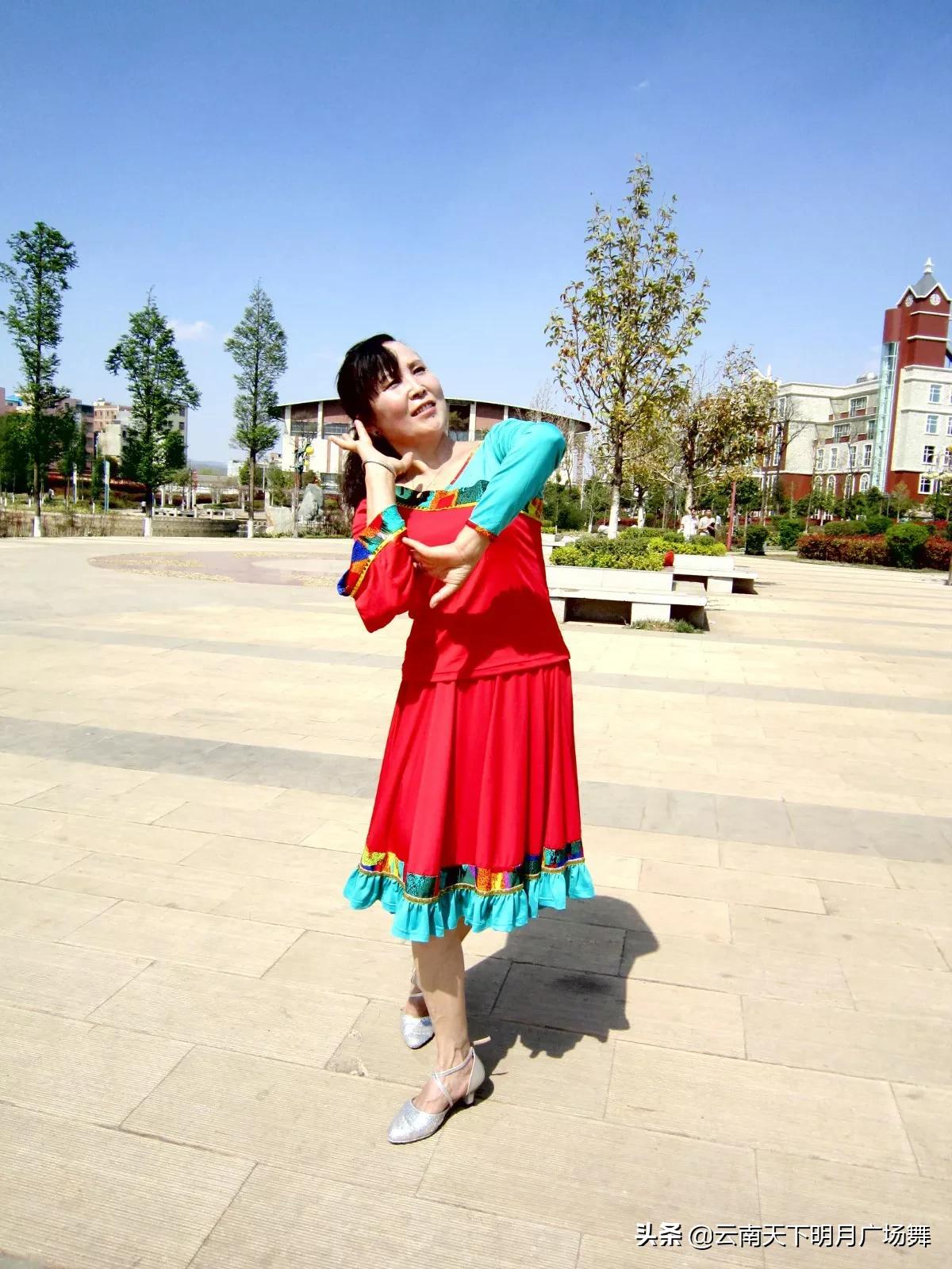 [广场舞图片]最火最简单广场舞有哪些？