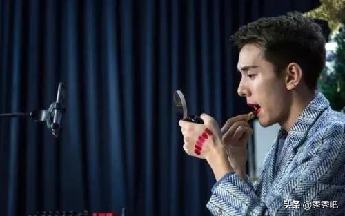 网红同款美妆好物图片
