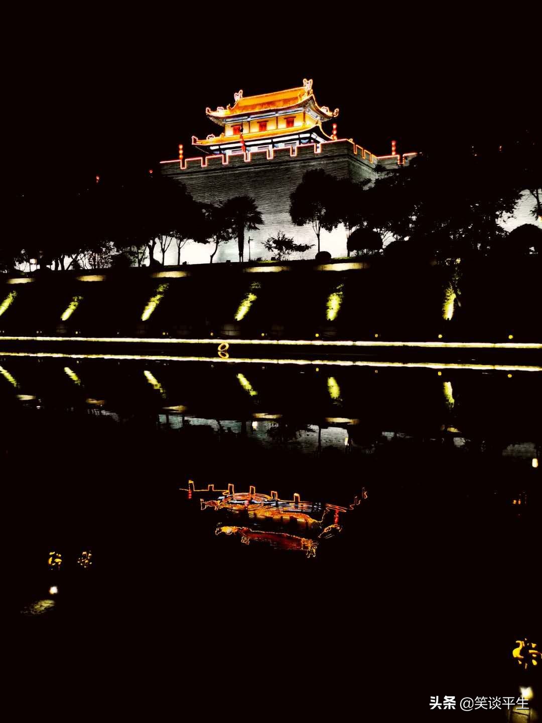 西安城墙从哪里登上去，从哪里下去最好玩？