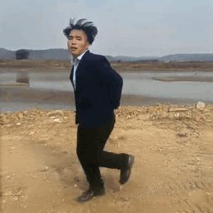 大家一起来分享你们手机里最搞笑的动态图片有什么？