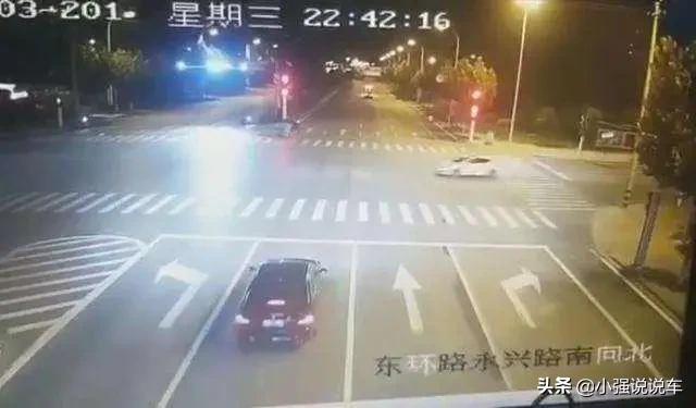 被宝马撞