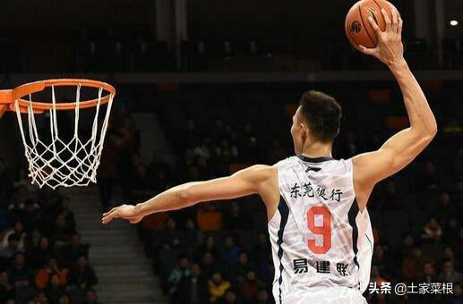 易建联CBA、NBA和国家队的单场最高得分和篮板分别是多少？周琦呢？