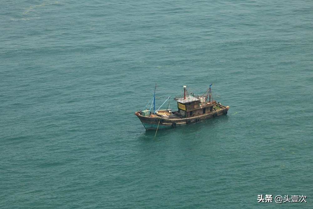 是寂寞（寂寞是一个人的聚会，聚会是一群人的寂寞这句话是出自那里？）