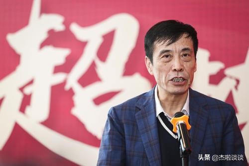 陈戌源透露中超开赛:分AB组,先交叉赛,再淘汰赛,不会强等外援,对此你怎么看? 陈戌源透露中超开赛:分AB组,先交叉赛,再淘汰赛,不会强等外援,对此你怎么看?