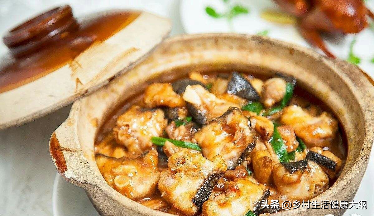 农村集市上看到有人卖娃娃鱼，说是人工养殖的，真的可以卖吗？