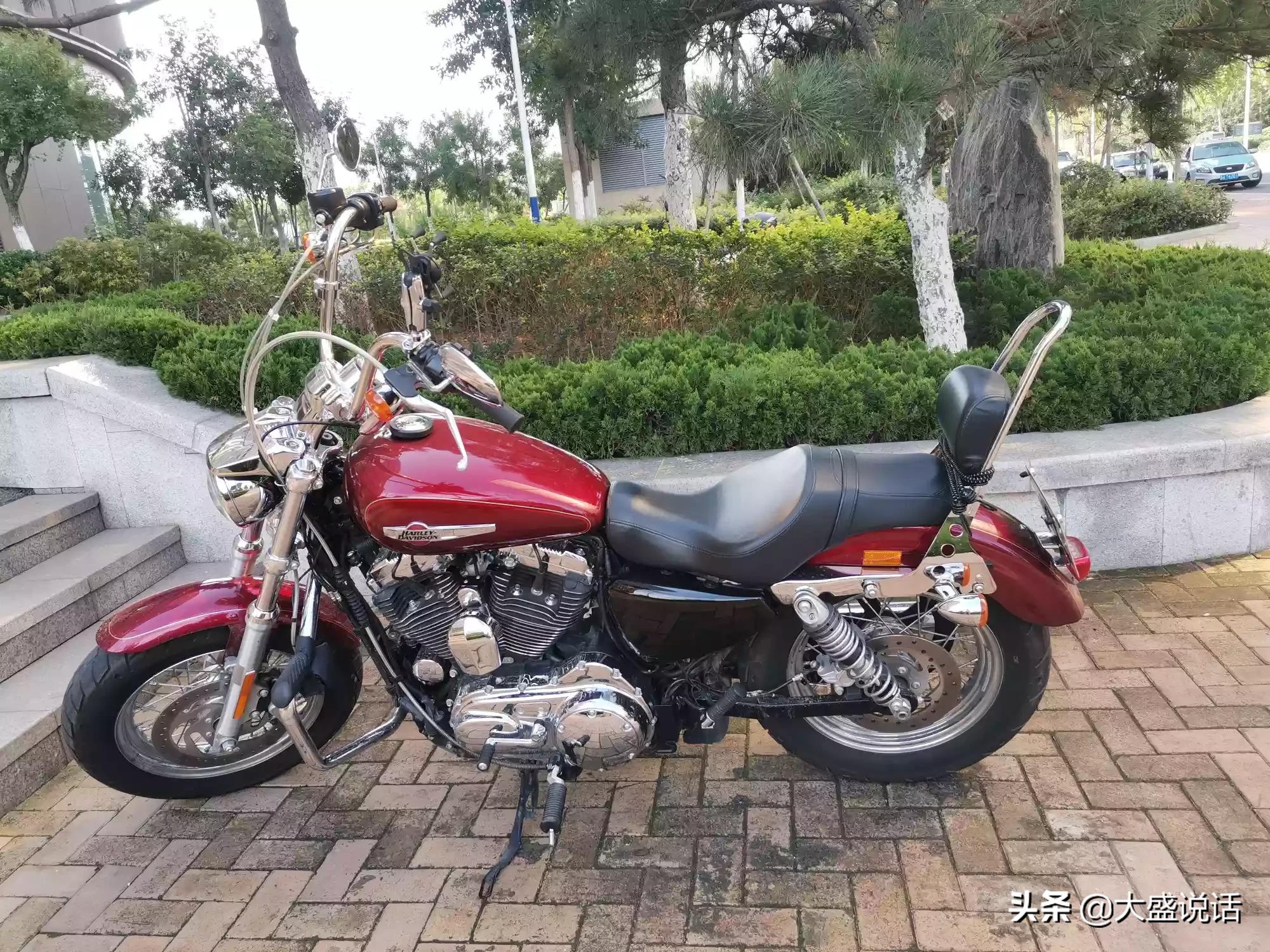 本田300摩托车