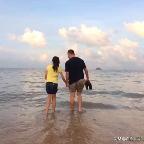 [让女儿跪门口扇巴掌]作为父亲因为我十七岁的女儿做错事，扇了她几巴掌，我做错了吗？应该怎么处理？