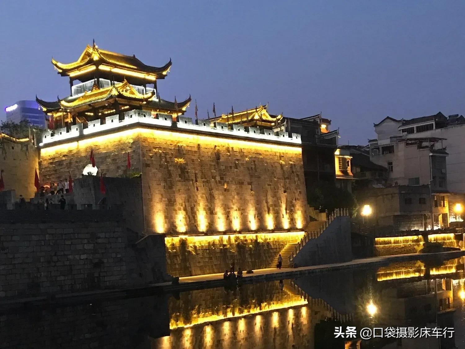 国庆节旅游，从广西桂林出发，去哪旅游好？