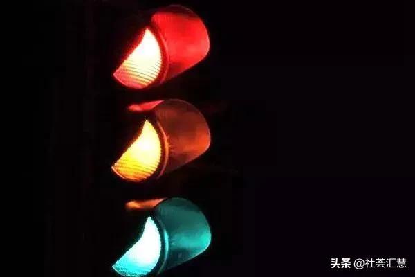 主播上镜化妆技巧
