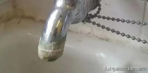 电水壶如何去除水垢五种方法让你轻松去水垢？：电水壶怎么除水垢