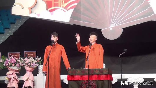 张云雷海外生活，张云雷海外专场被表扬