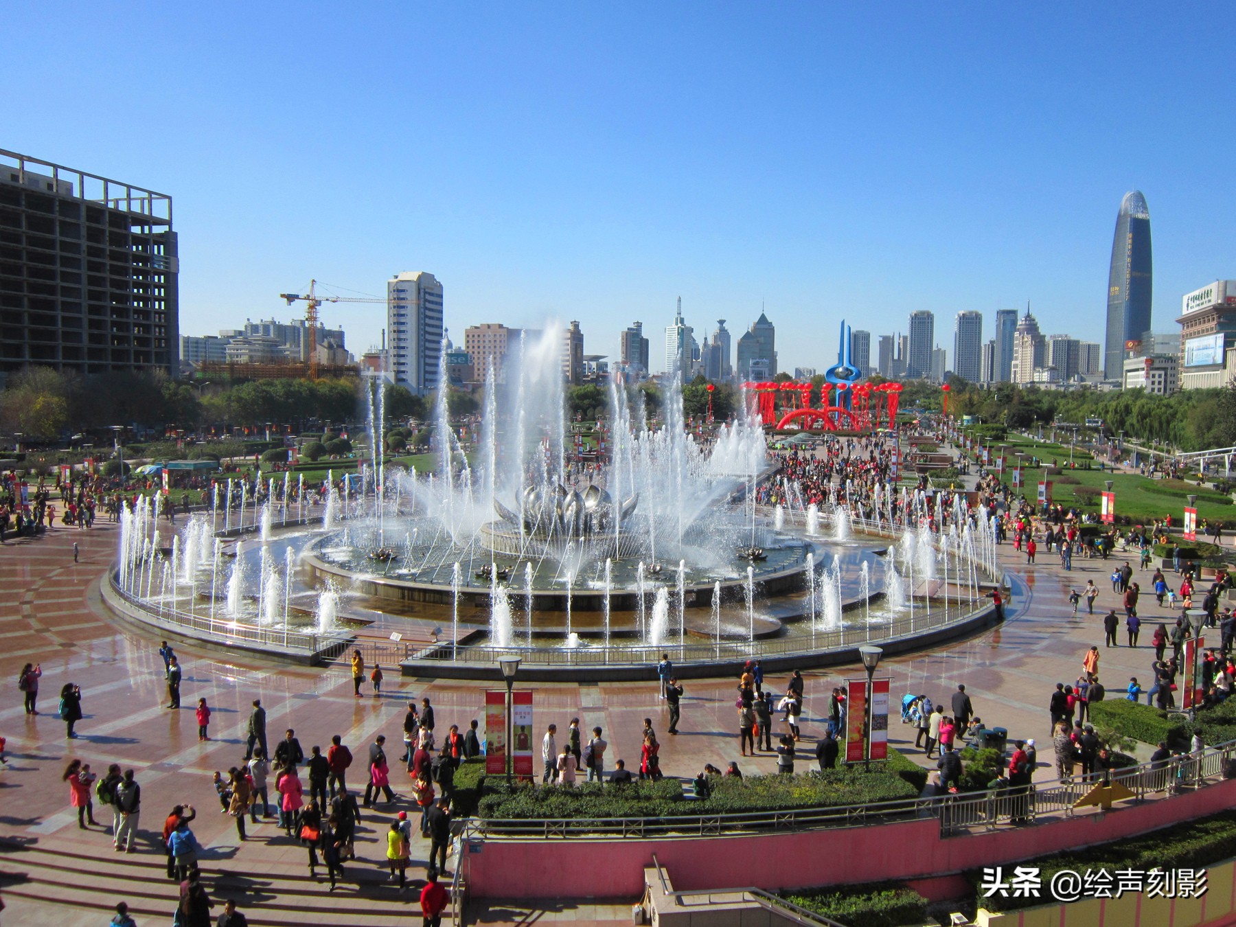 济南市中心有什么广场