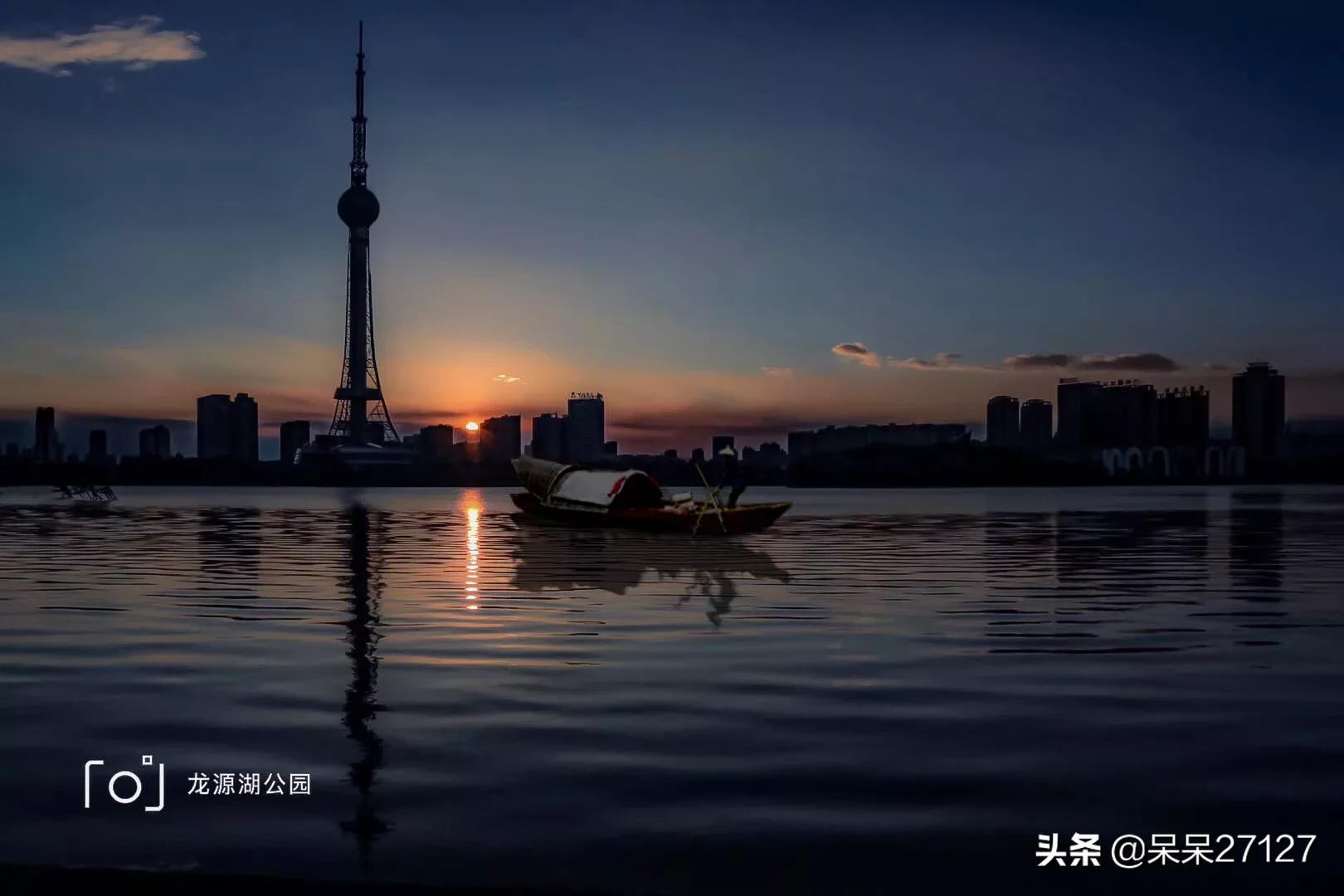 结婚了老婆怀孕了，但还是忘不了前女友该怎么办？：16年后遇初恋速订婚