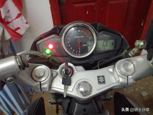 二手摩托多少钱