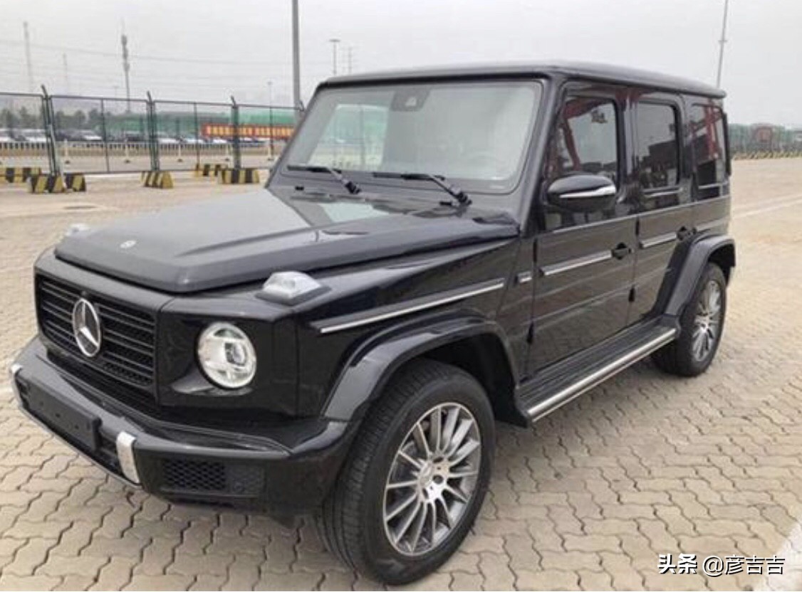 奔驰g300