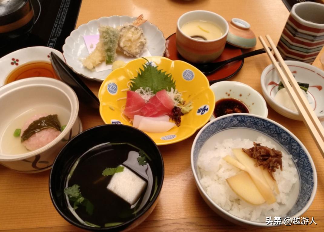 海外生活餐厅表演节目，海外生活餐厅表演节目有哪些