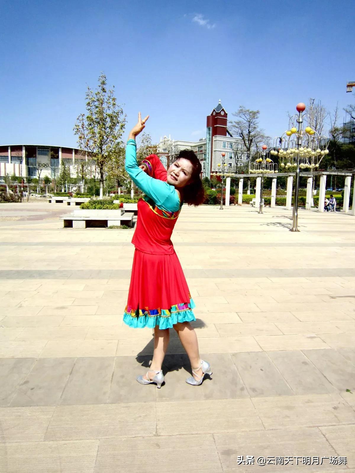 [广场舞图片]最火最简单广场舞有哪些？