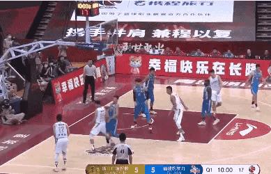 小斯CBA首秀选八一引热议，砍14+3被调侃不如周琦：福建这百万美元花的冤。你怎么看？