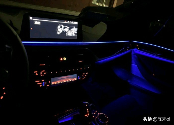 宝马5系轿车