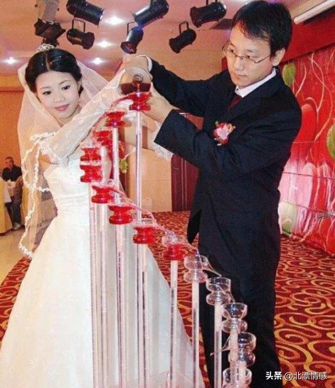 婚庆还有档期文案，婚庆还有档期文案吗