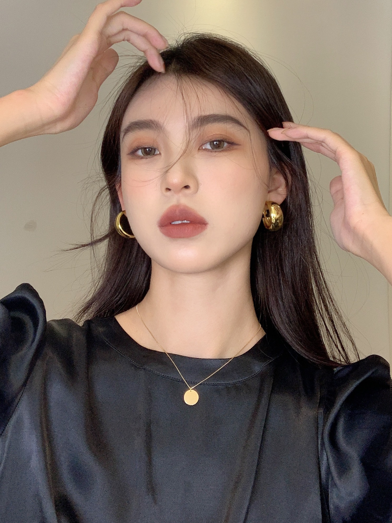 大脸如何化妆技巧
