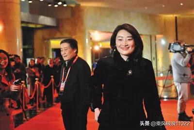 宗馥莉谈娃哈哈争议（娃哈哈直接用宗馥莉做代言，换掉王力宏，你们喜欢吗？）