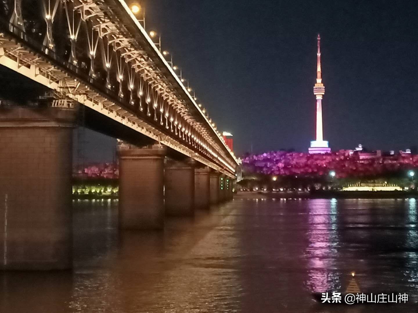武汉女孩海外生活，武汉女孩海外生活怎么样