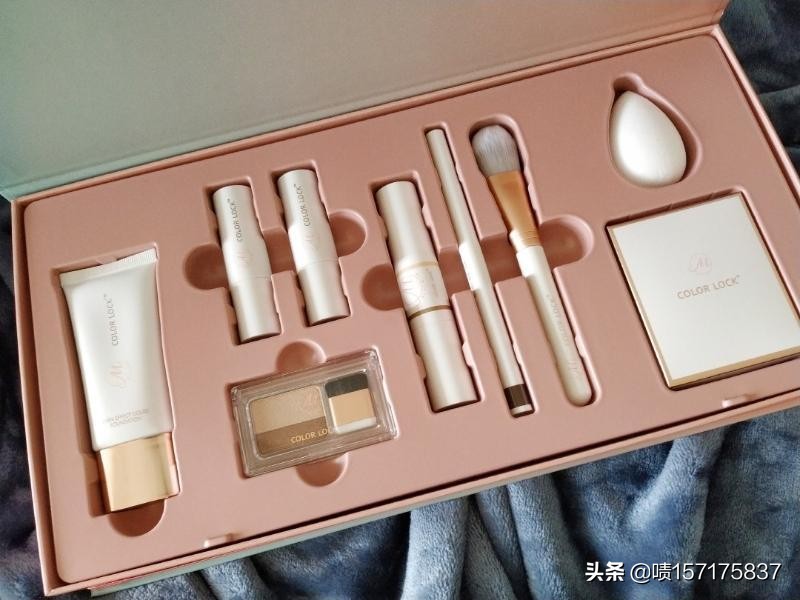化妆教学新手技巧
