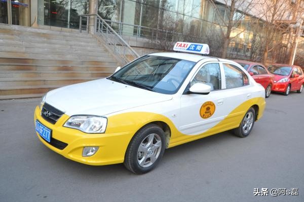 想买辆沈阳的出租车，不知道前景如何？应该选择小标还是大标？