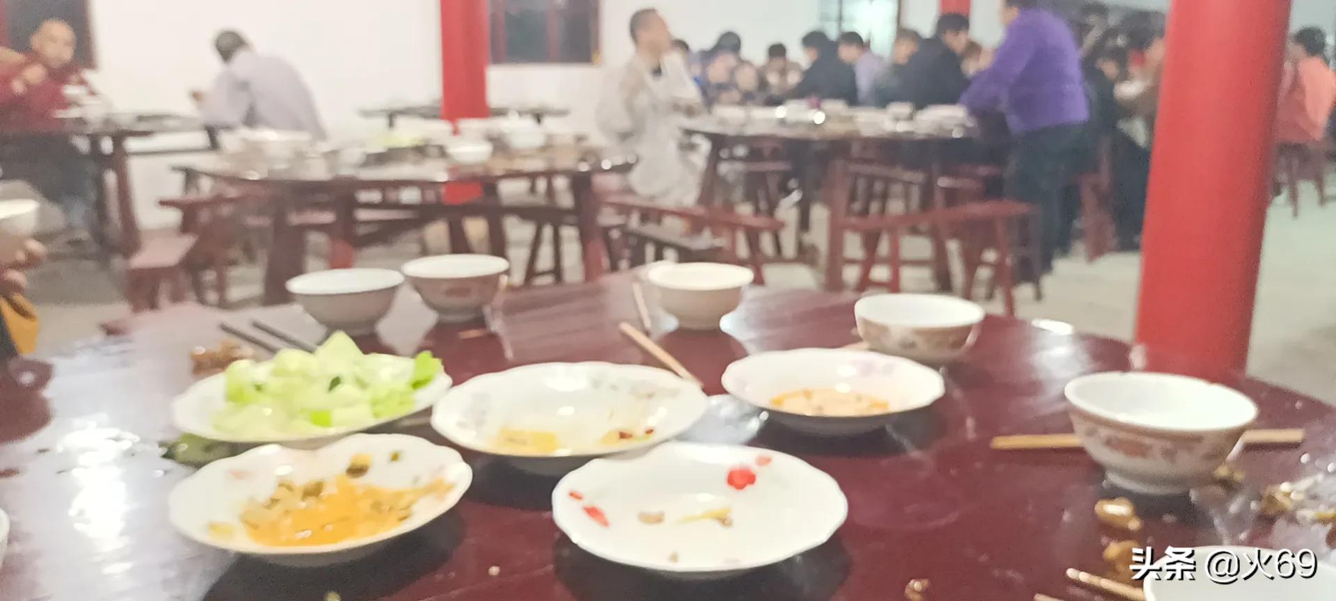 僧人顶38度高温种地僧人的要求