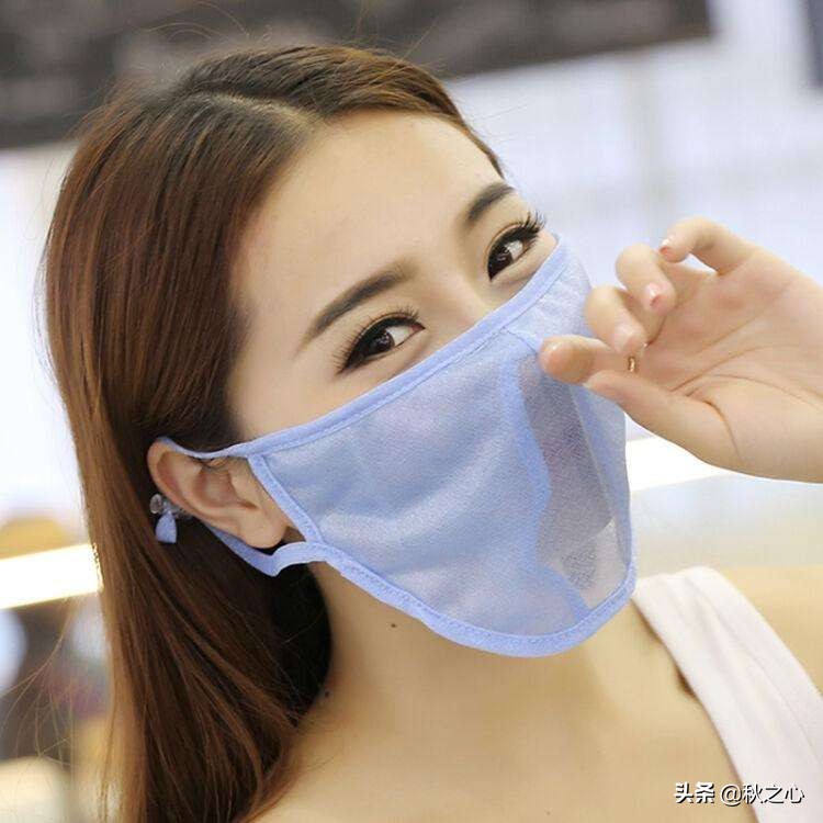 化妆不沾口罩技巧
