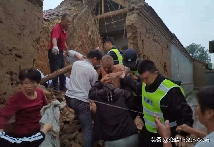 强台风红色预警（台风红色预警信号？）