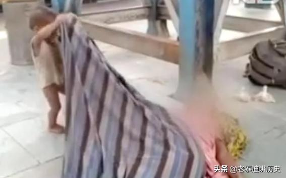 烧衣泄愤致母亲死亡母亲被烧死