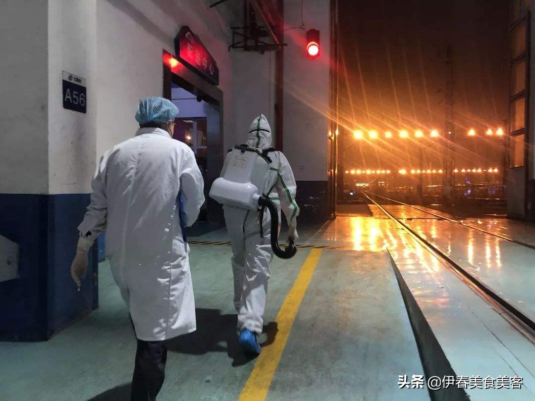 高铁站去泡面化（疫情期间，在高铁站吃泡面安全吗，看到好些人在吃？）