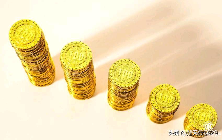 10万存定期还是买理财，10万存定期还是买理财2025年